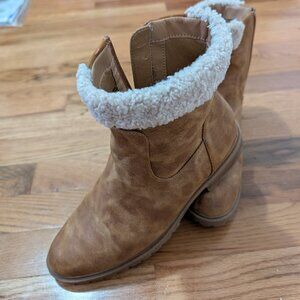Wonderly Hexley Brown Boots